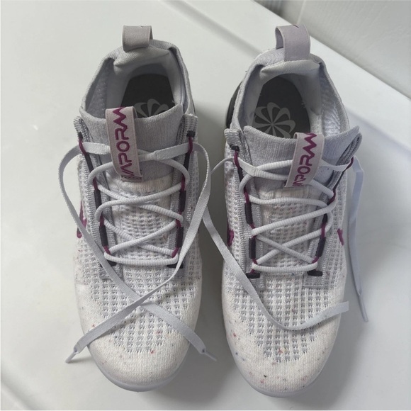 Nike Air VaporMax FK -White Football Grey Hot Fuchsia Dark Raisin - 5.5Y /W 7 - Picture 7 of 10